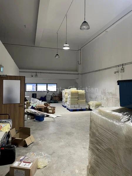 Light Industrial (B1) for Sale in  Gul Circle - Image 2
